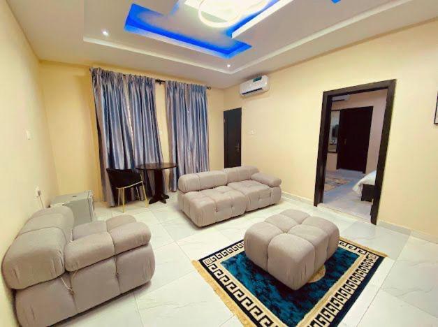 West Wing Hotel Lagos Exterior photo
