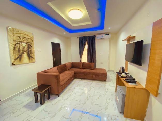 West Wing Hotel Lagos Exterior photo